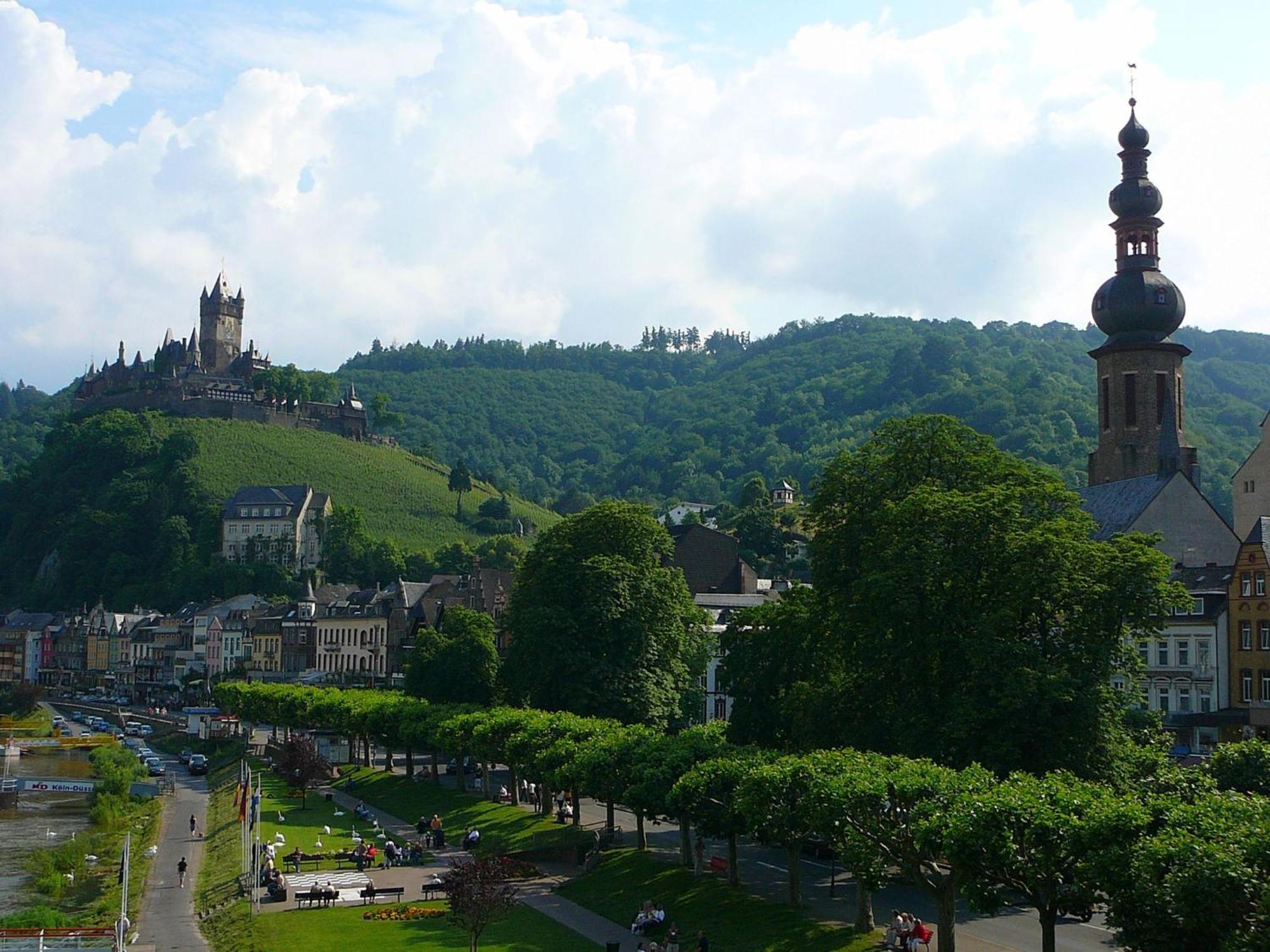 Living In The Historic Cochem Old Town Lägenhet Exteriör bild